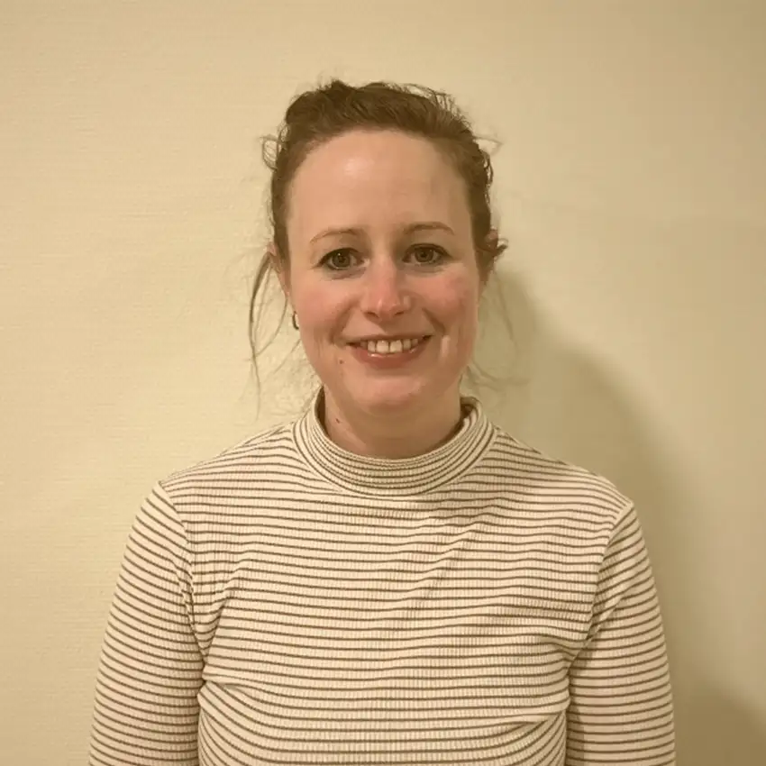 Lindsey Tiffen (Secretaris)